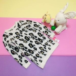 Circo Girls White/Black/Gold Giraffe Print FUZZY